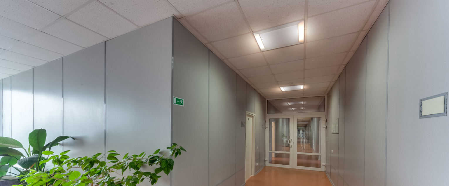 chodba 2 panely  strop-crop2