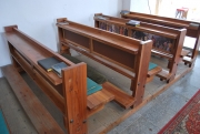 topné panely do kostelních lavic